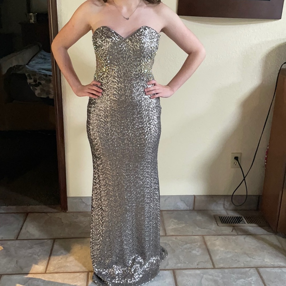 Lafemme prom gown. Size 6.